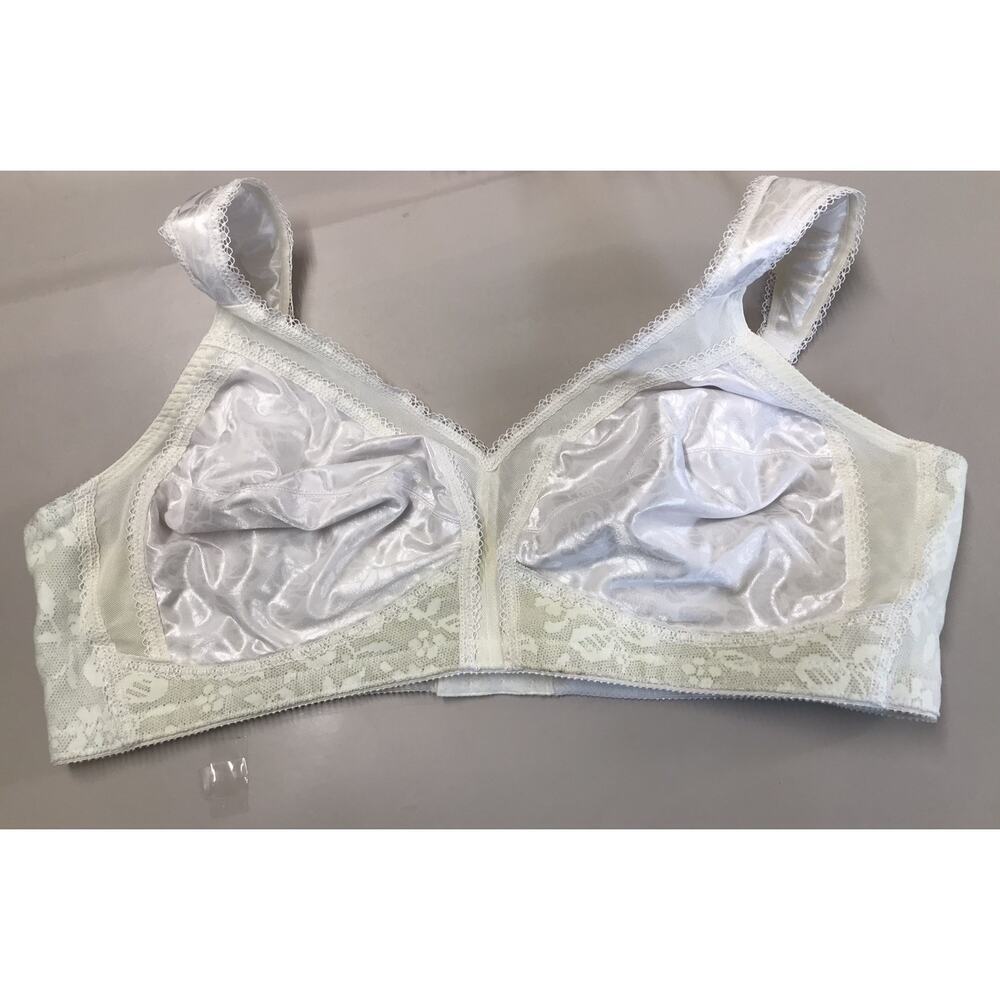 Vintage Women's Playtex 18 Hr. Style 4693 44B White comfort strap wirefree bra